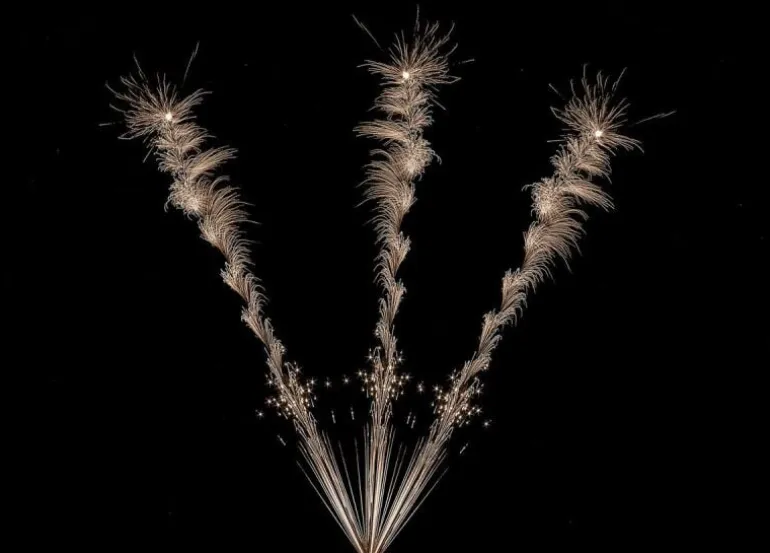 BKS ULTRA 25-Schuss-Feuerwerk-Batterie