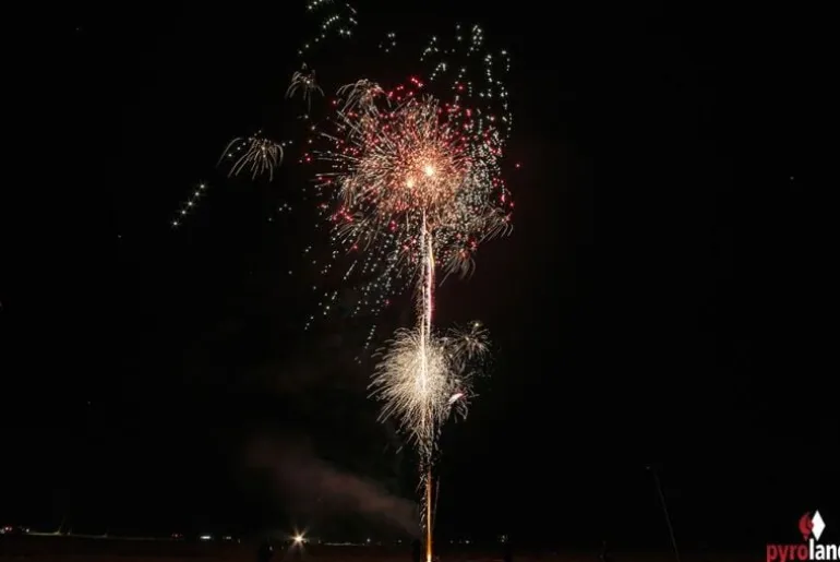 Hexenblitz 13-Schuss-Feuerwerk-Batterie