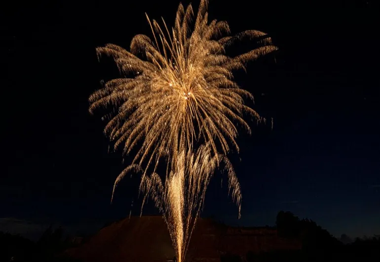 Hüftgold 13-Schuss-Feuerwerk-Batterie